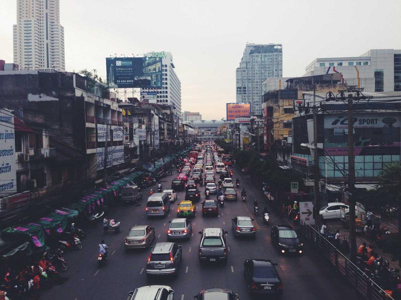 穹顶之下<br>dnvvvtt.cn 切斯特磨坊镇